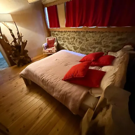 Maison De Charme à 3 Hébergement de vacances La Salvetat-sur-Agout