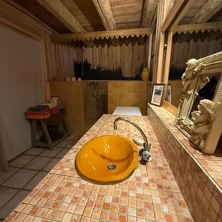Hébergement de vacances Maison De Charme à 3
