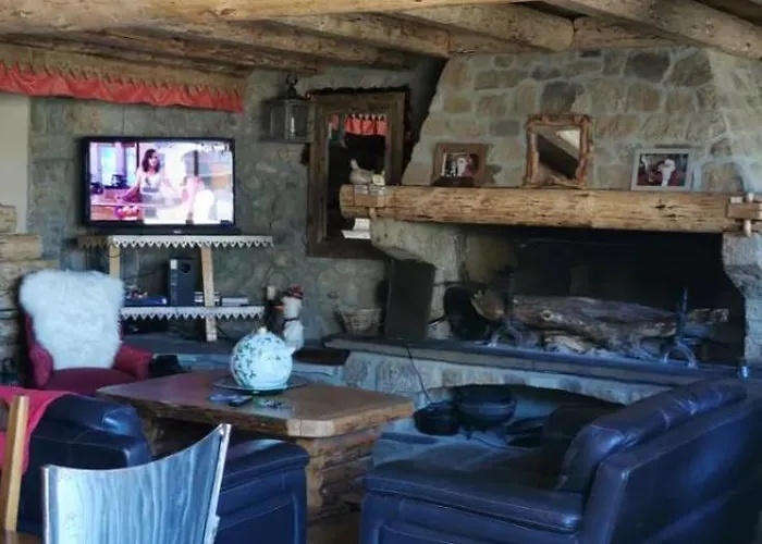 Дом отдыха Maison De Charme A 3 La Salvetat-sur-Agout