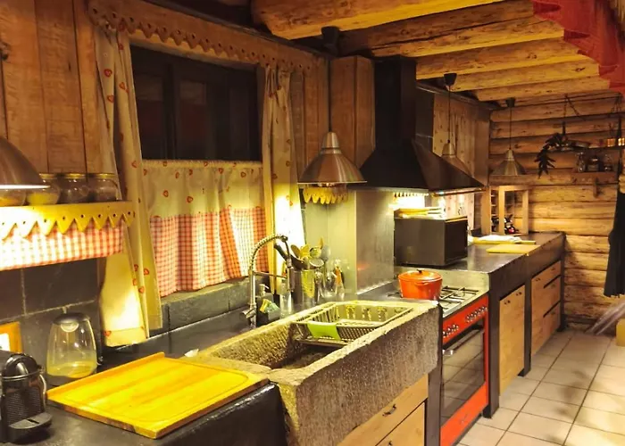 Дом отдыха Maison De Charme A 3 La Salvetat-sur-Agout
