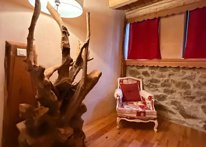 Semesterbostad Maison De Charme A 3 La Salvetat-sur-Agout