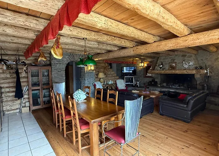 Semesterbostad Maison De Charme A 3